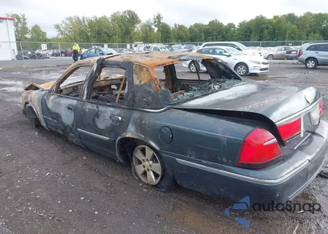 1999 Mercury Grand Marquis Gs z USA, uszkodzony, nr VIN 2MEFM74W6XX660298